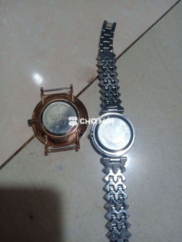 Đồng hồ đeo tay Quartz Nữ Kim loại Bạc