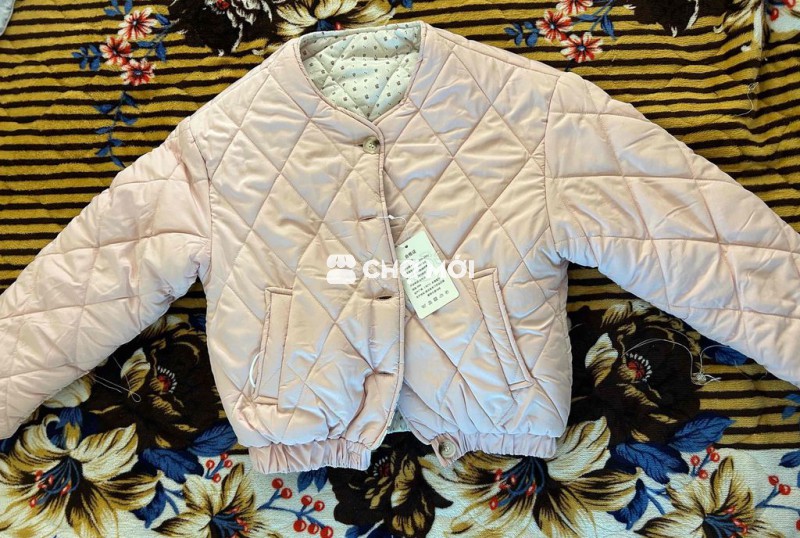 Áo khoác nữ Vải 2 mặt size M còn nguyên mác