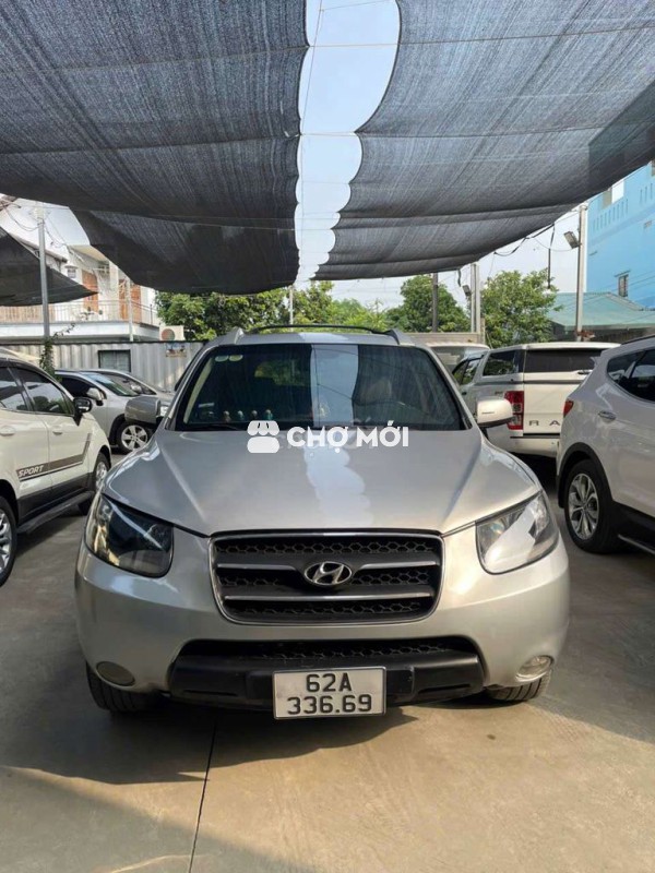 Santa Fe 7 chỗ máy dầu 2.0 AT giá rẻ