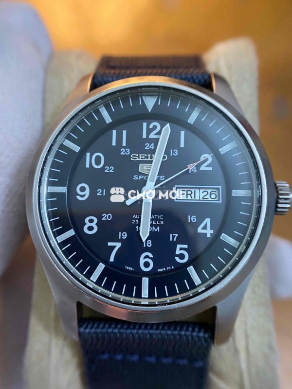 Đồng hồ Seiko Quân đội Nam Thép không gỉ
