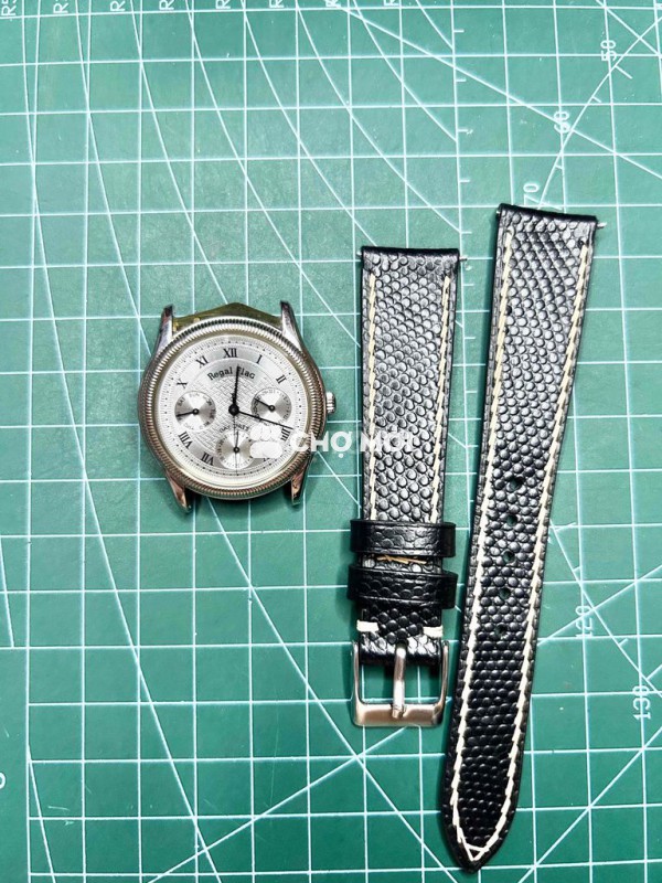 Đồng hồ Regal Flag Unisex Bạc đúc