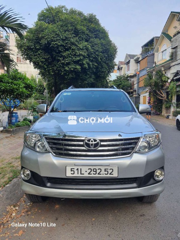 Toyota Fortuner 2012 Xăng Tự động 118000 km Bạc