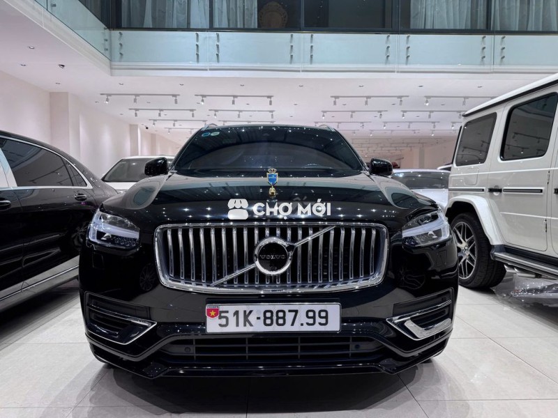 Volvo XC90 2022 Recharge T8 AWD - 19000 km