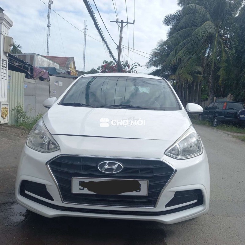 cần bán HYUNDAI i10 sedan 2020