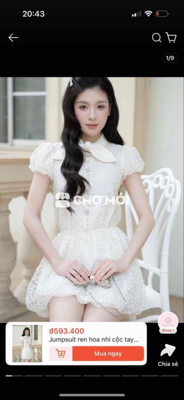 Jumpsuit ren hoa nhí cộc tay dáng bí phối cúc đá đ