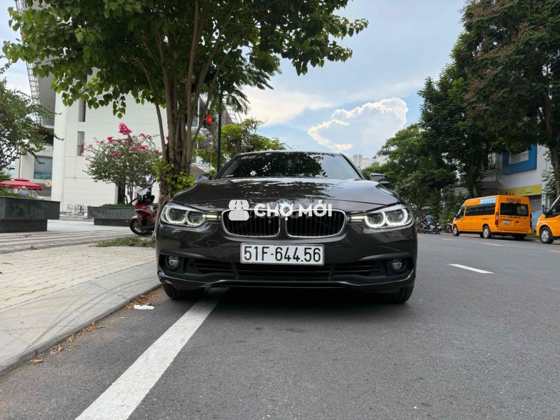 BMW 3 Series 2015 320i - 45000 km