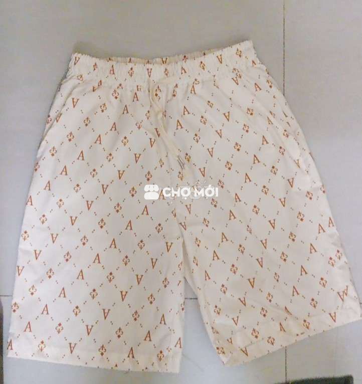 Quần đùi nam vải trắng họa tiết độ mới cao