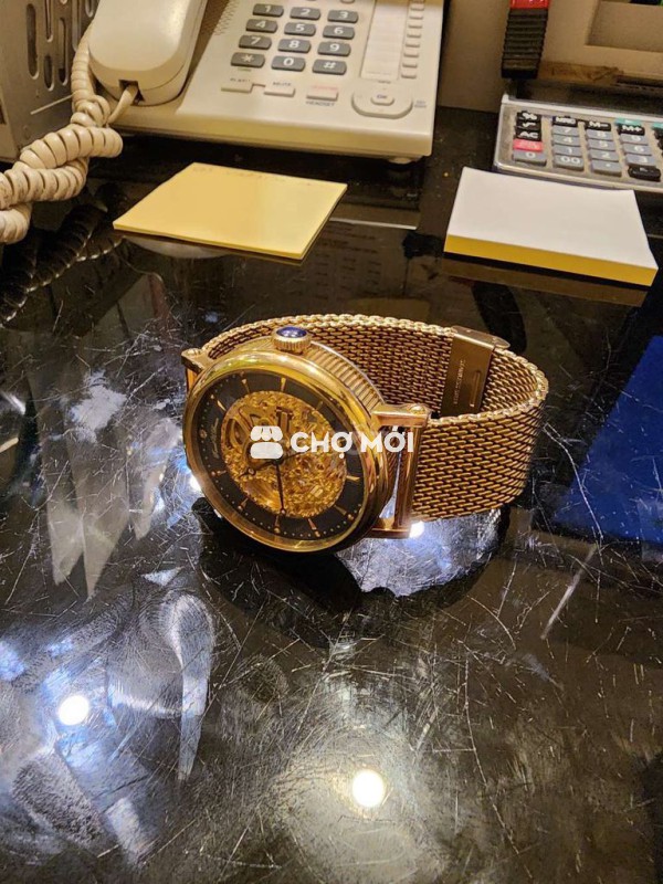 Đồng hồ đeo tay Đức kim loại vàng nam