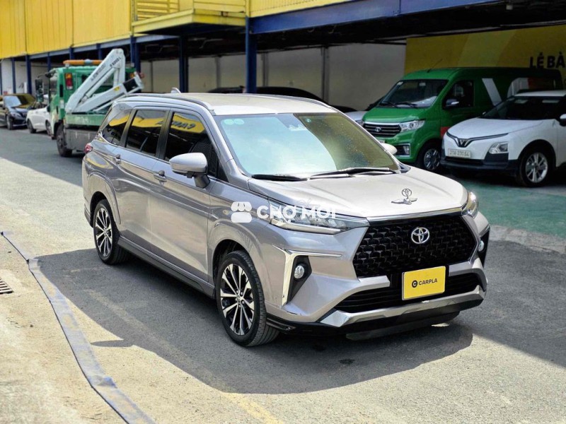 Toyota Veloz Cross 2022 CVT Top 19.000km