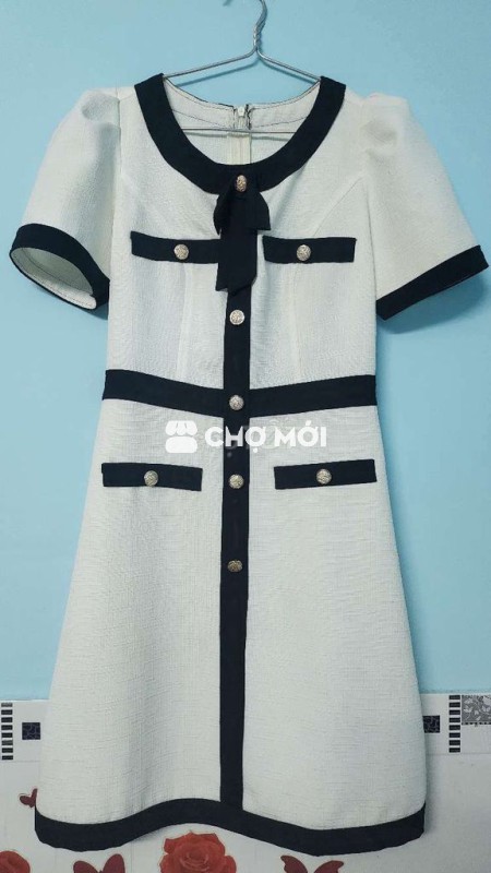 Đầm nữ size M - mới 80%