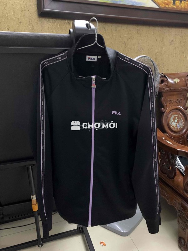 Áo khoác FILA chính hãng 100%. size M. mới trên 99