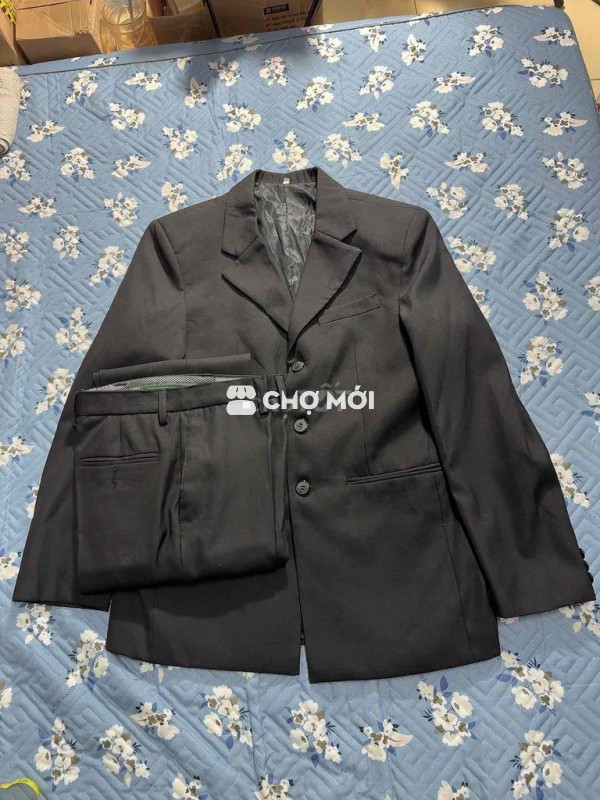 pass bộ vest còn khá mới