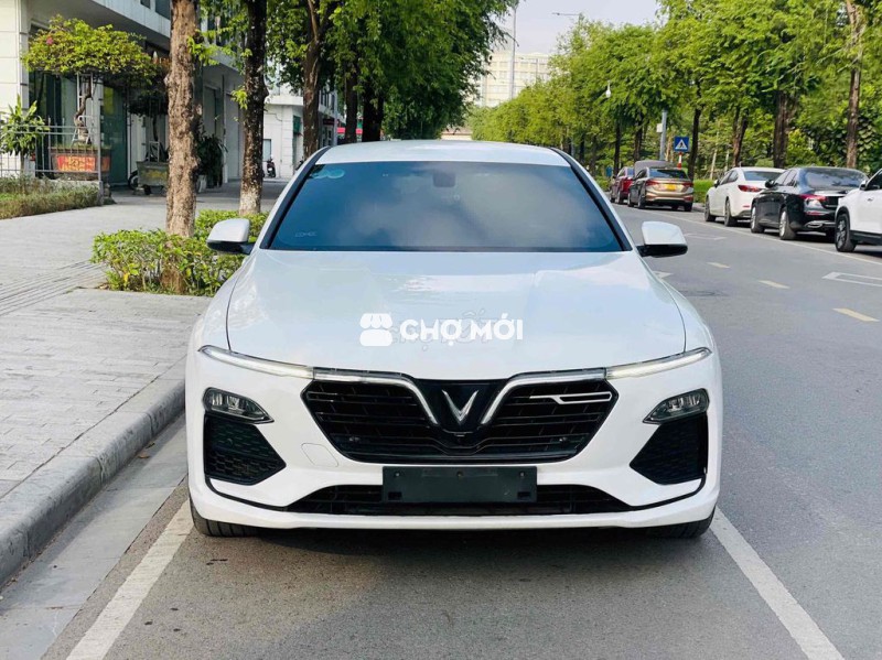 VinFast Lux A2.0 2022 Base 49000 km