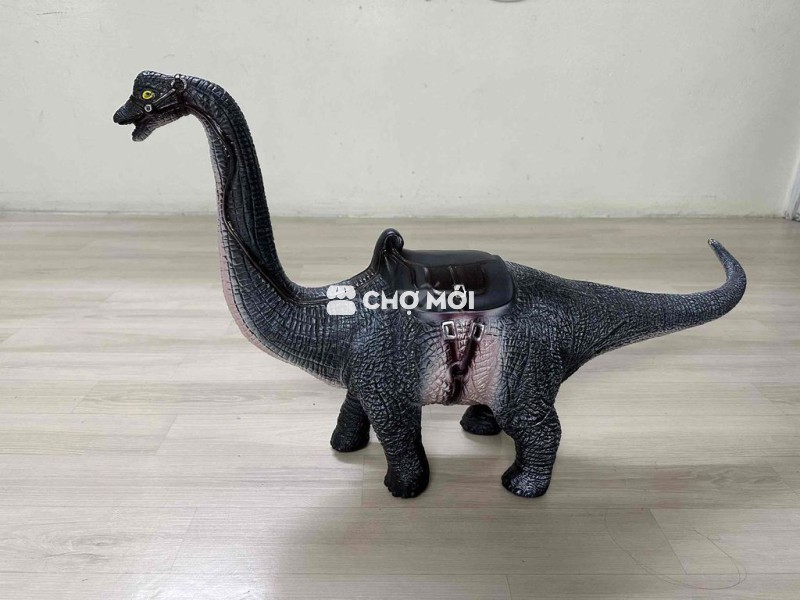 Đồ chơi Brachiosaurus nhựa xám đen 99% mới
