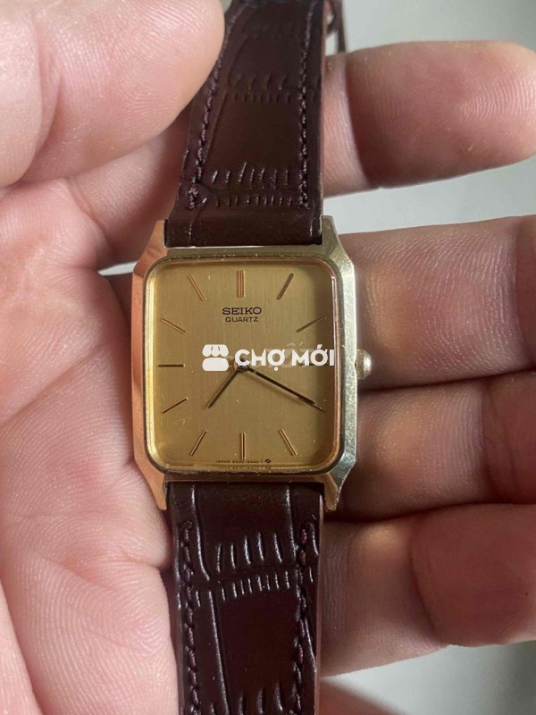 Đồng hồ Seiko Quartz Kim loại