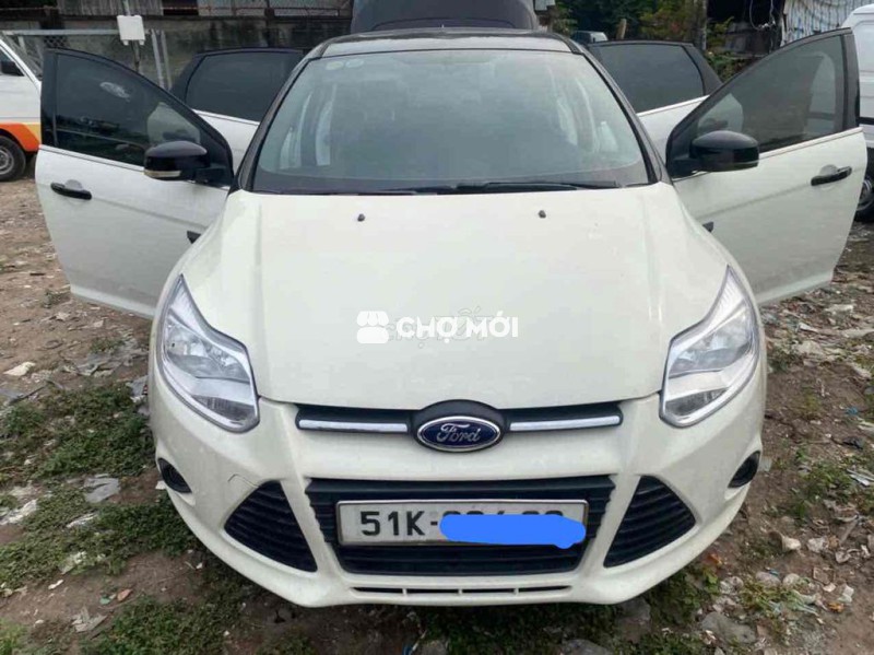 Ford Focus 2013 Trắng Tự động