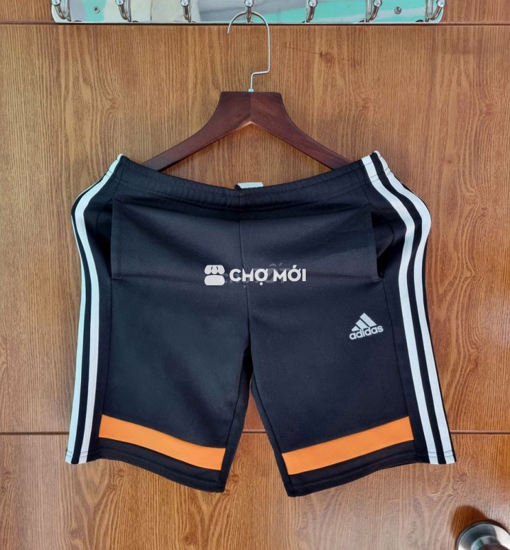 Thanh lí Quần shorts Adidas đen (55-62kg)