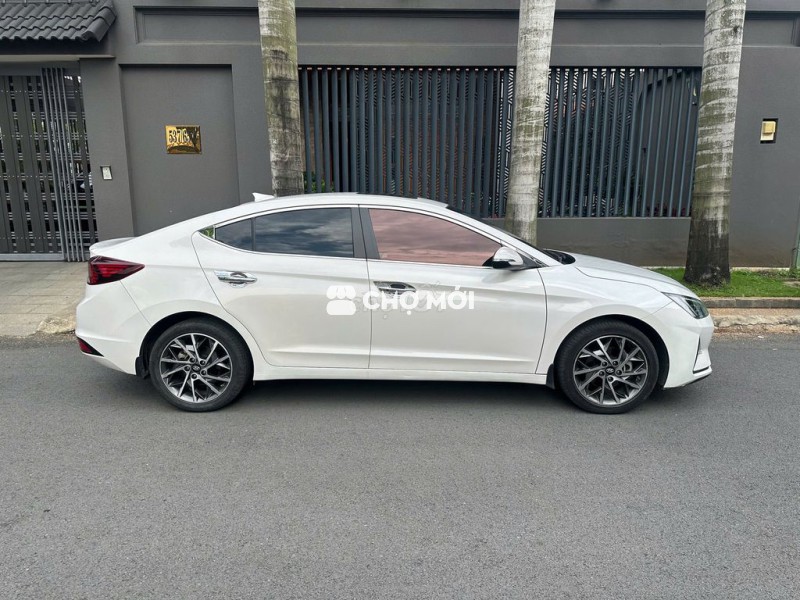 Hyundai Elantra 2020 2.0 AT - 60000 km