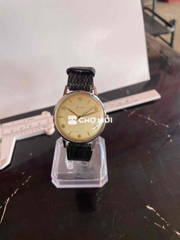 Đồng hồ Cyma Thụy Sĩ 35mm