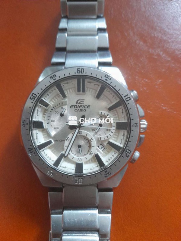 Đồng hồ Casio Chronograph quartz chính hãng.