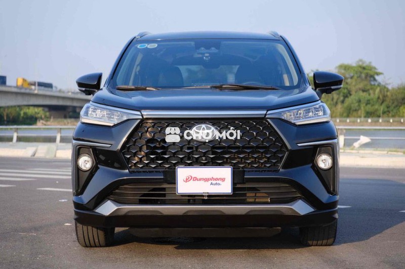 Cập bến TOYOTA VELOZ SIÊU LƯỚT