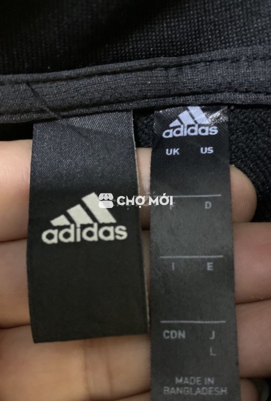 Áo Adidas chính hãng 100%. Mới trên 99%. Size M