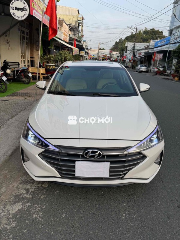 Cần bán xe Elantra 2021, 1.6 có cửa nóc