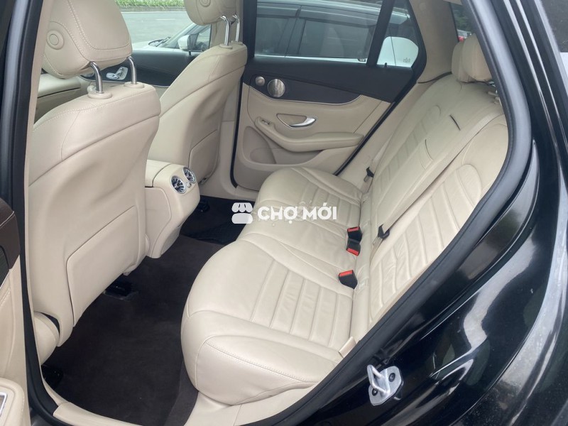 Mercedes-Benz GLC 300 2021 Trắng