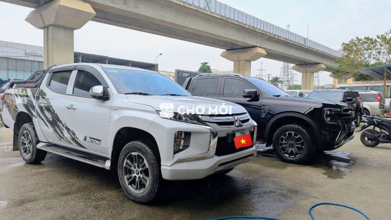 Mitsubishi Triton 2021 Trắng 69000 km 1 chủ HN