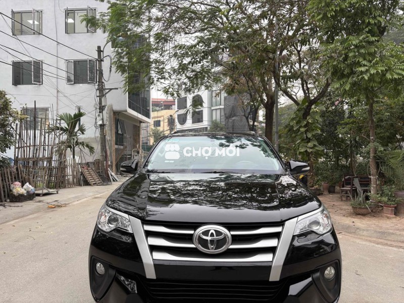 Toyota Fortuner 2017 2.4G Đen