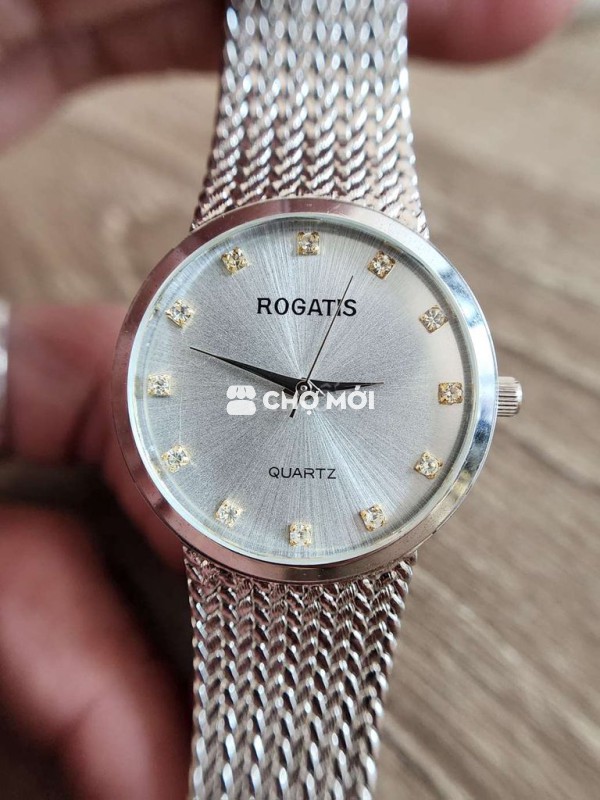 ⌚️dây lụa pin Size 33 mặt trắng tia đính 12 cọc đá