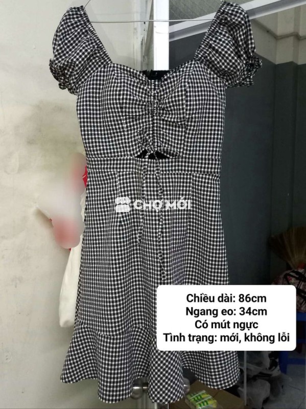 Đầm nữ vải kẻ caro đen trắng