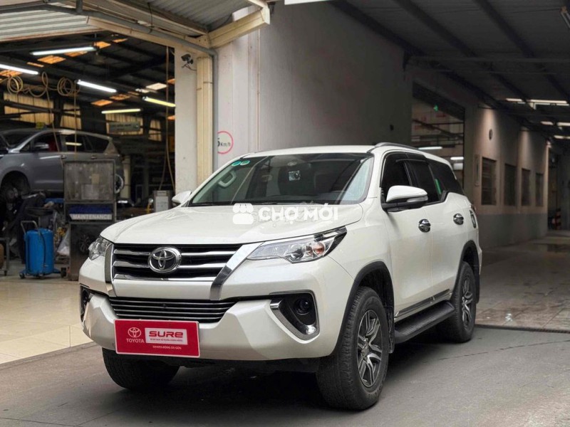 Toyota Fortuner 2017 máy xăng xe zin xuất hoá đơn