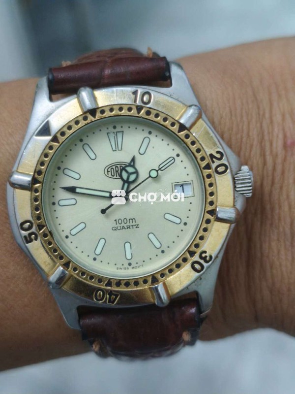 Đồng hồ Thụy size 34mm, 1 lịch, máy V8 7Jewels
