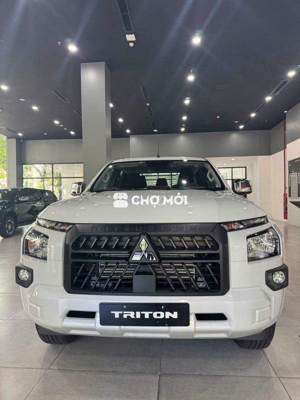 🚛 MITSUBISHI TRITON 2WD AT GLX