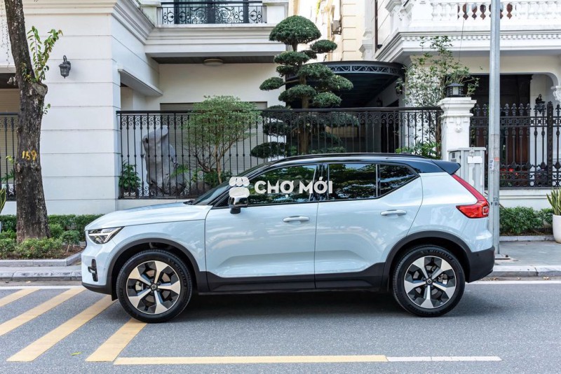 Volvo XC40 2025 Xanh Đen 751 km