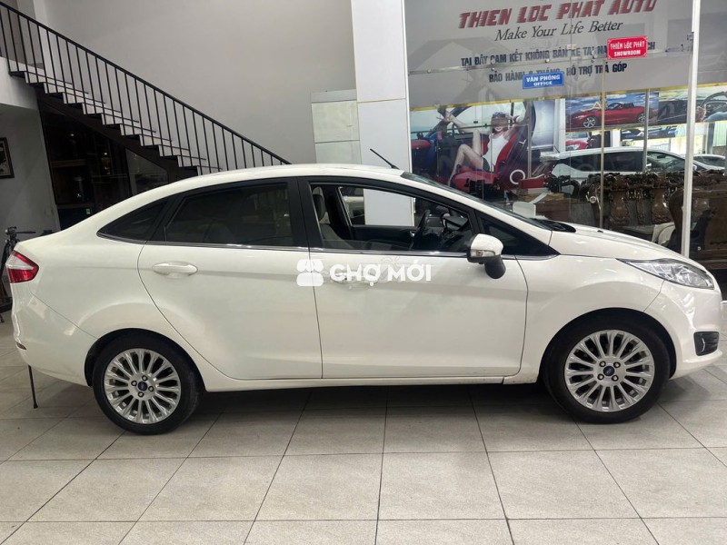 Ford Fiesta 2018 Trắng