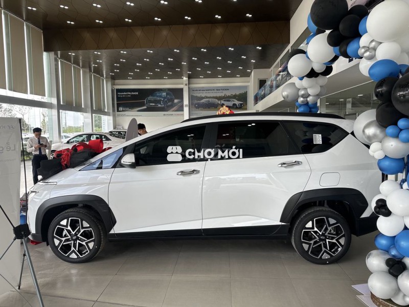 Xe mới 100% rẻ hơn hãng 50tr bao lăn bánh