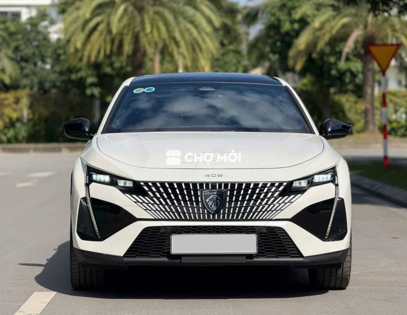 Peugeot 408 GT Line 2023 Trắng 2000 km