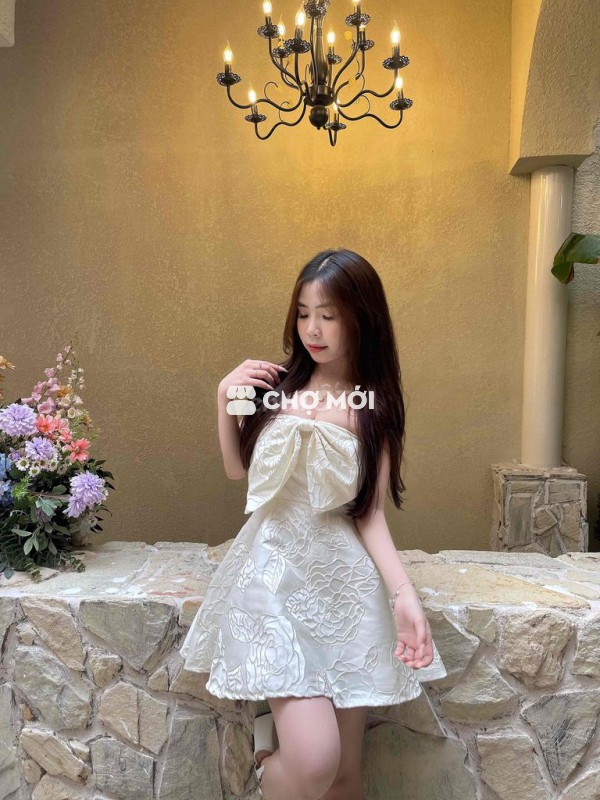 pass thanh lý váy / đầm mặc đi tiệc đi chơi