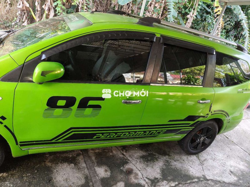 Nissan Grand Livina 2012 Xanh lá