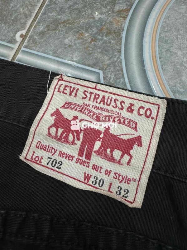 Quần Canvas Levis 702 size 30