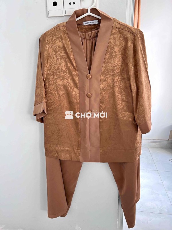 Pháp phục Nữ Vải Nâu Mới