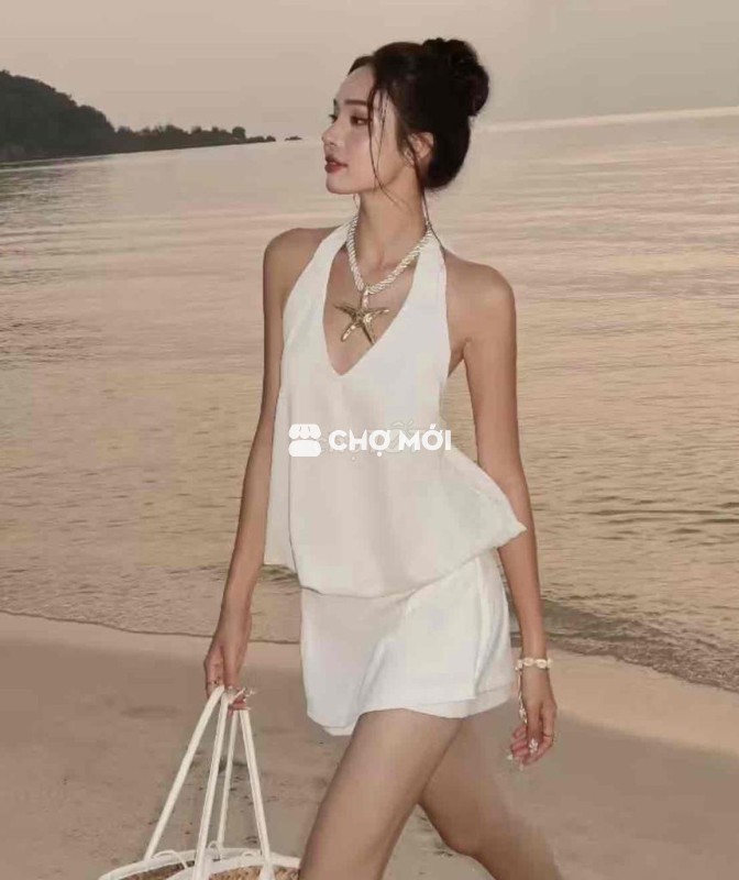 ÁO YẾM HỞ LƯNG CỘT NƠ EAGER DÁNG BÍ