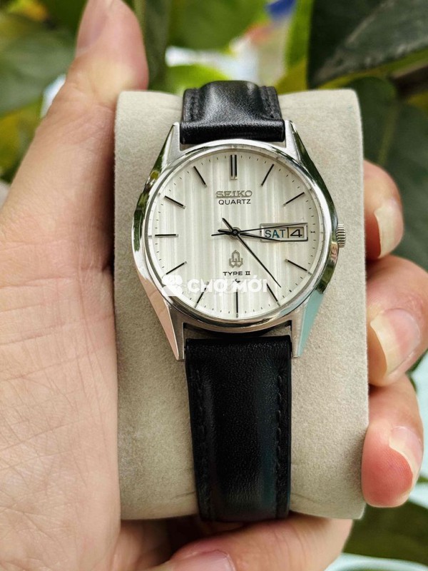 Đồng hồ Seiko Type II kính vát kim cương mặt hiếm