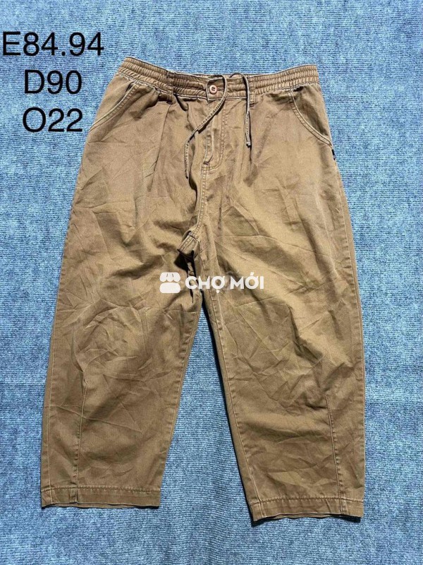 Kaki form màu sang baggy