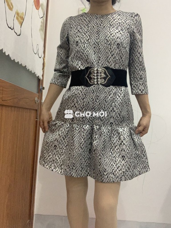 Đầm Playboy ánh bạc vảy rắn new 99%