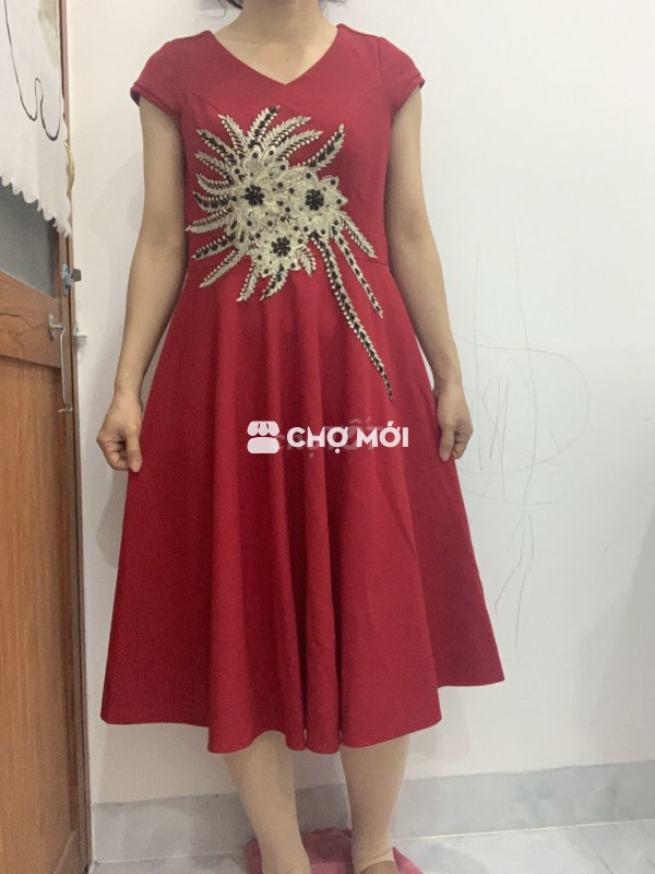 Thanh lý 1 Đầm tiệc nữ màu Đỏ, đã sử dụng