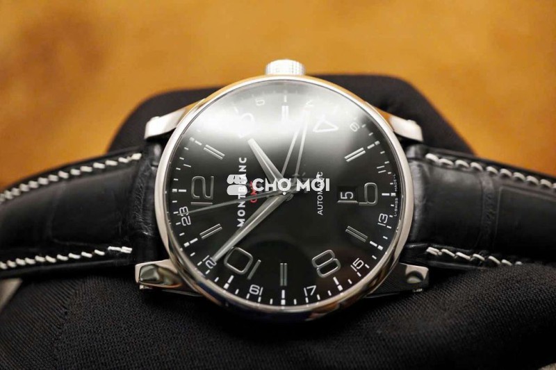 Montblanc TimeWalker GMT – 42mm