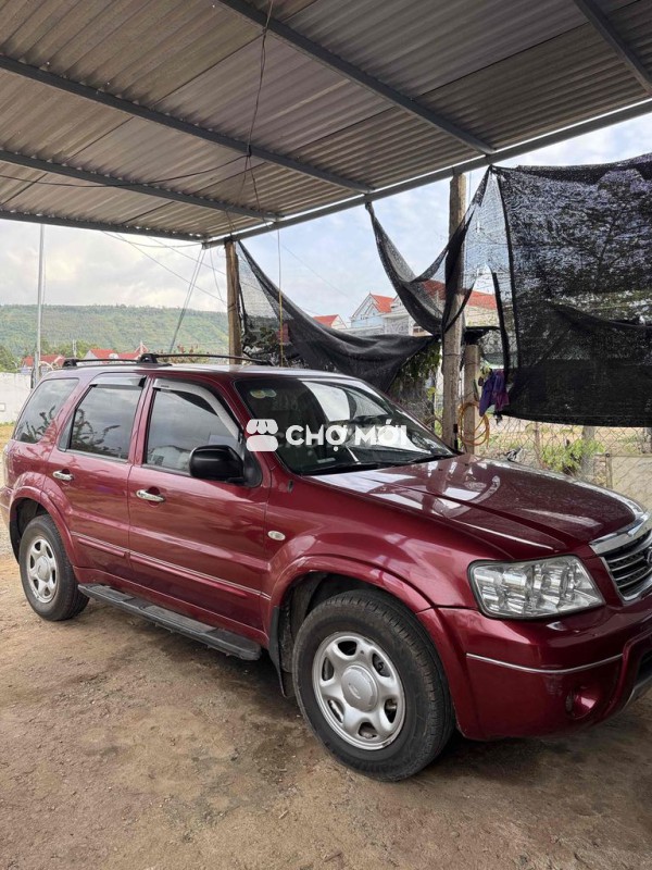 Ford Escape 2.3L tự động 2 cầu